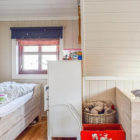 Casa vacanze Awesome In W/ 3 Bedrooms